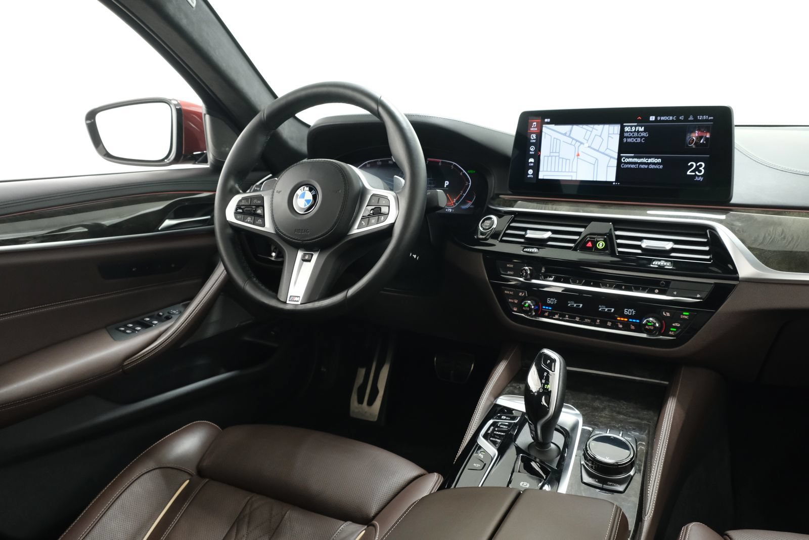 Used 2022 BMW M550i xDrive w/ Executive Package AWD/4WD image 10