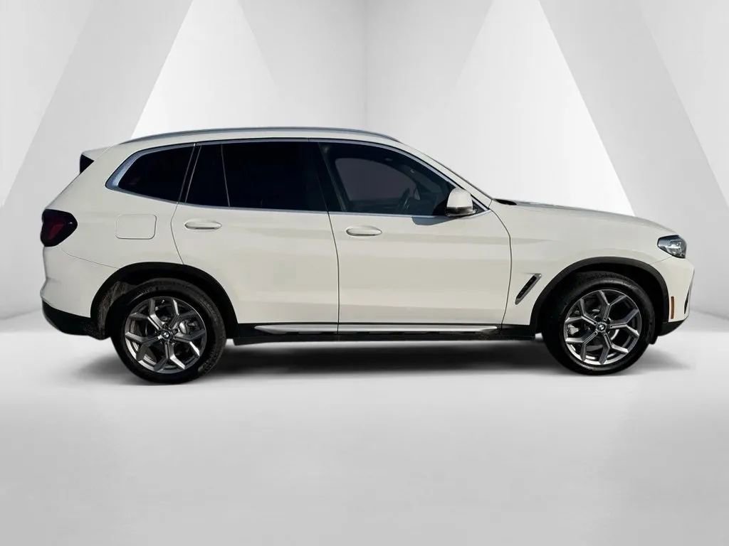 Used 2024 BMW X3 xDrive30i w/ Premium Essential Package image 8