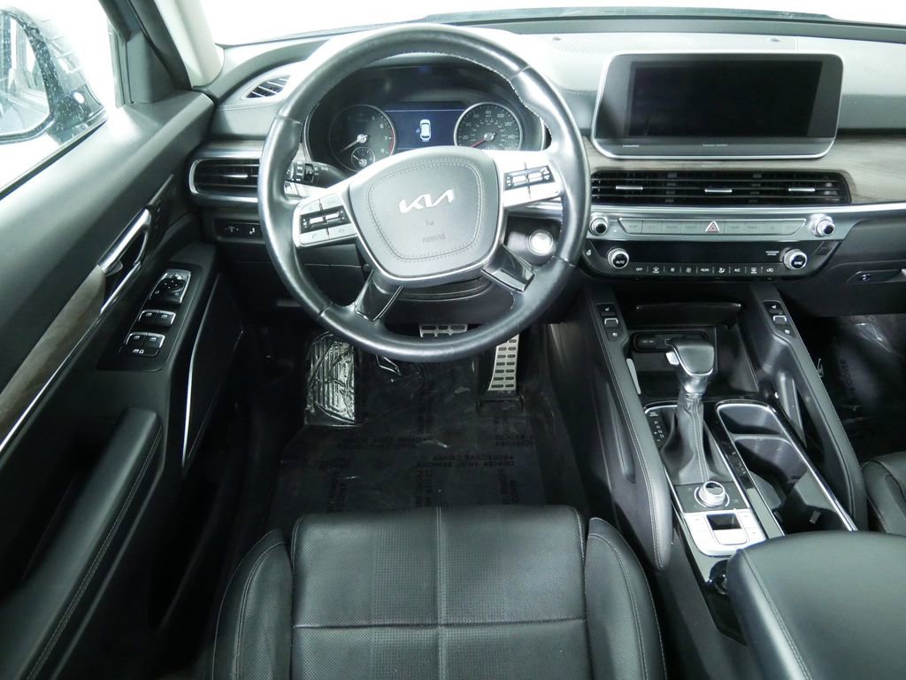 Used 2022 Kia Telluride SX w/ Nightfall Edition Package image 20