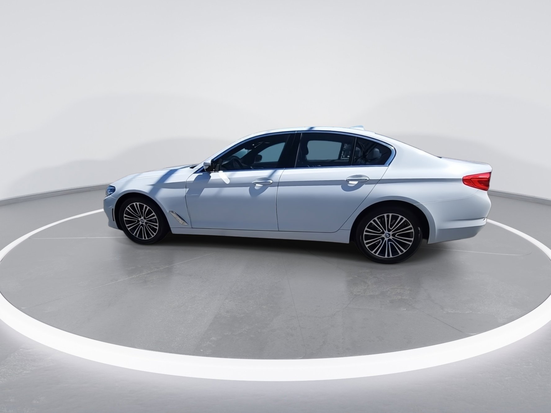 Used 2018 BMW 530i image 6