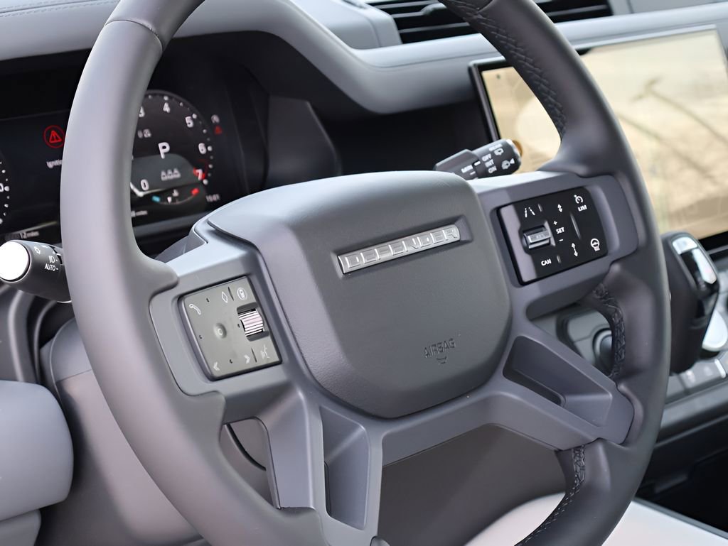 New 2026 Land Rover Defender 110 X-Dynamic SE image 17