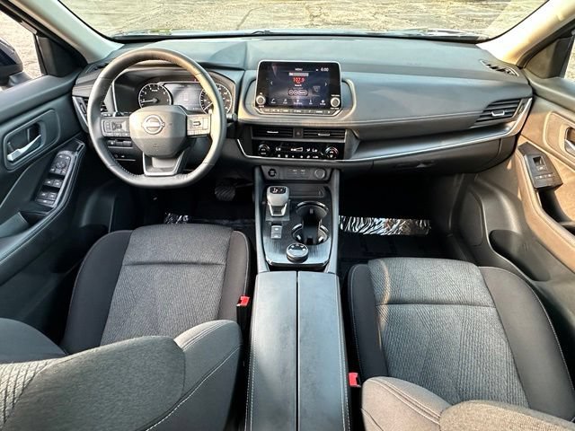 Certified 2025 Nissan Rogue SV AWD/4WD image 29
