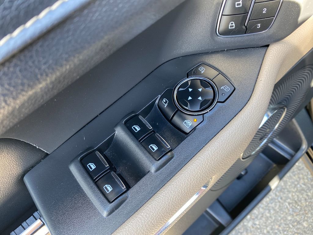Used 2024 Ford Expedition Max XLT image 12