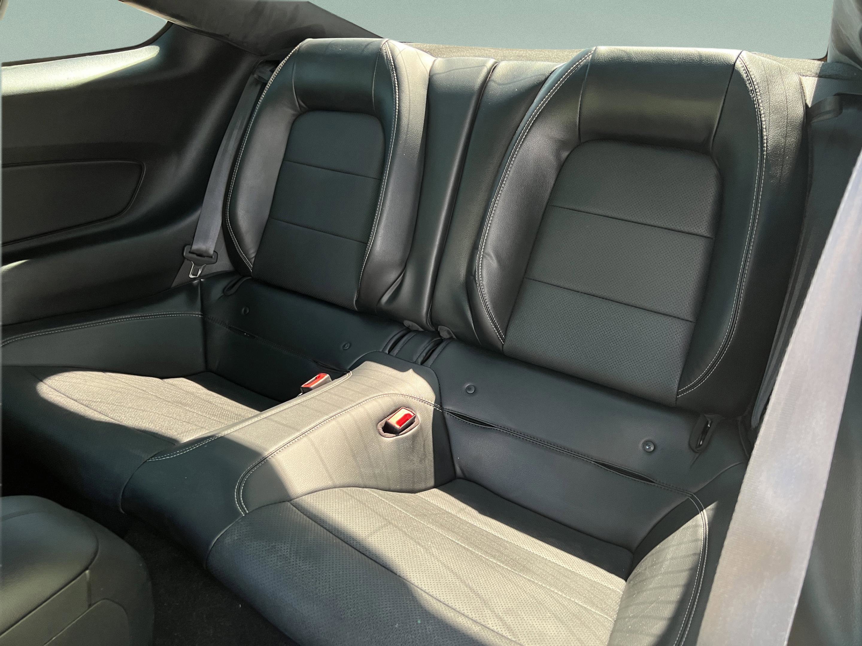 Used 2019 Ford Mustang GT Premium image 26