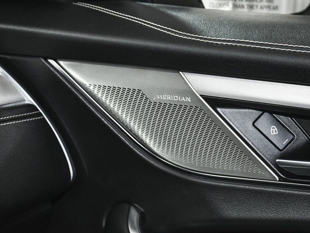 Used 2024 Jaguar F-PACE R-Dynamic S image 33