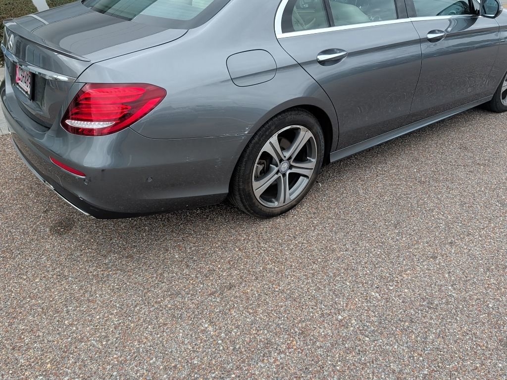 Used 2017 Mercedes-Benz E 300 E 300 image 10