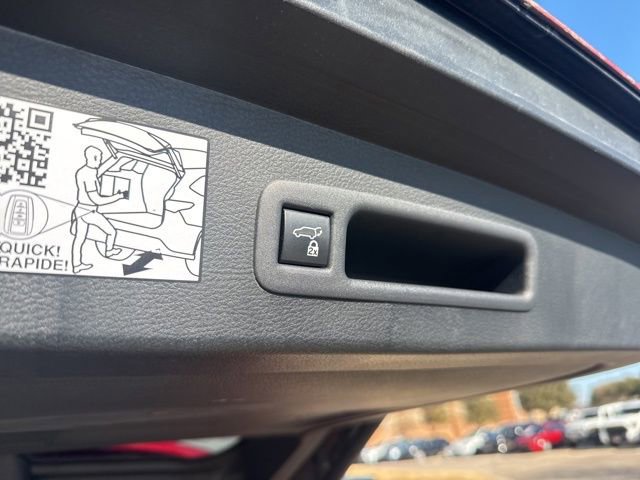 Used 2021 Toyota Sienna XLE image 9