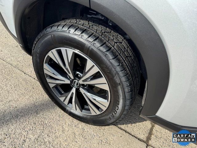 Used 2023 Nissan Rogue SV image 20