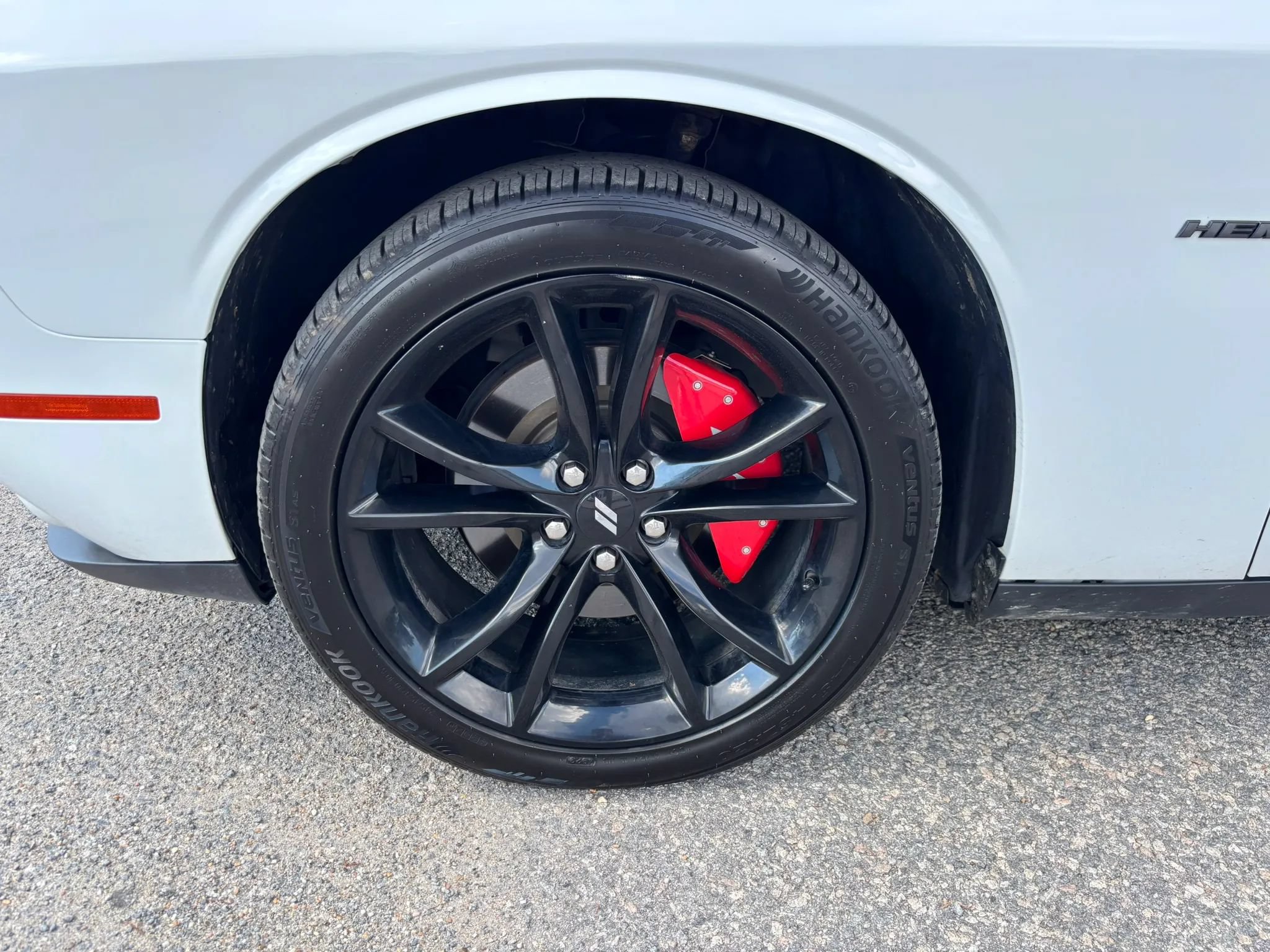 Used 2017 Dodge Challenger R/T Plus RWD image 10