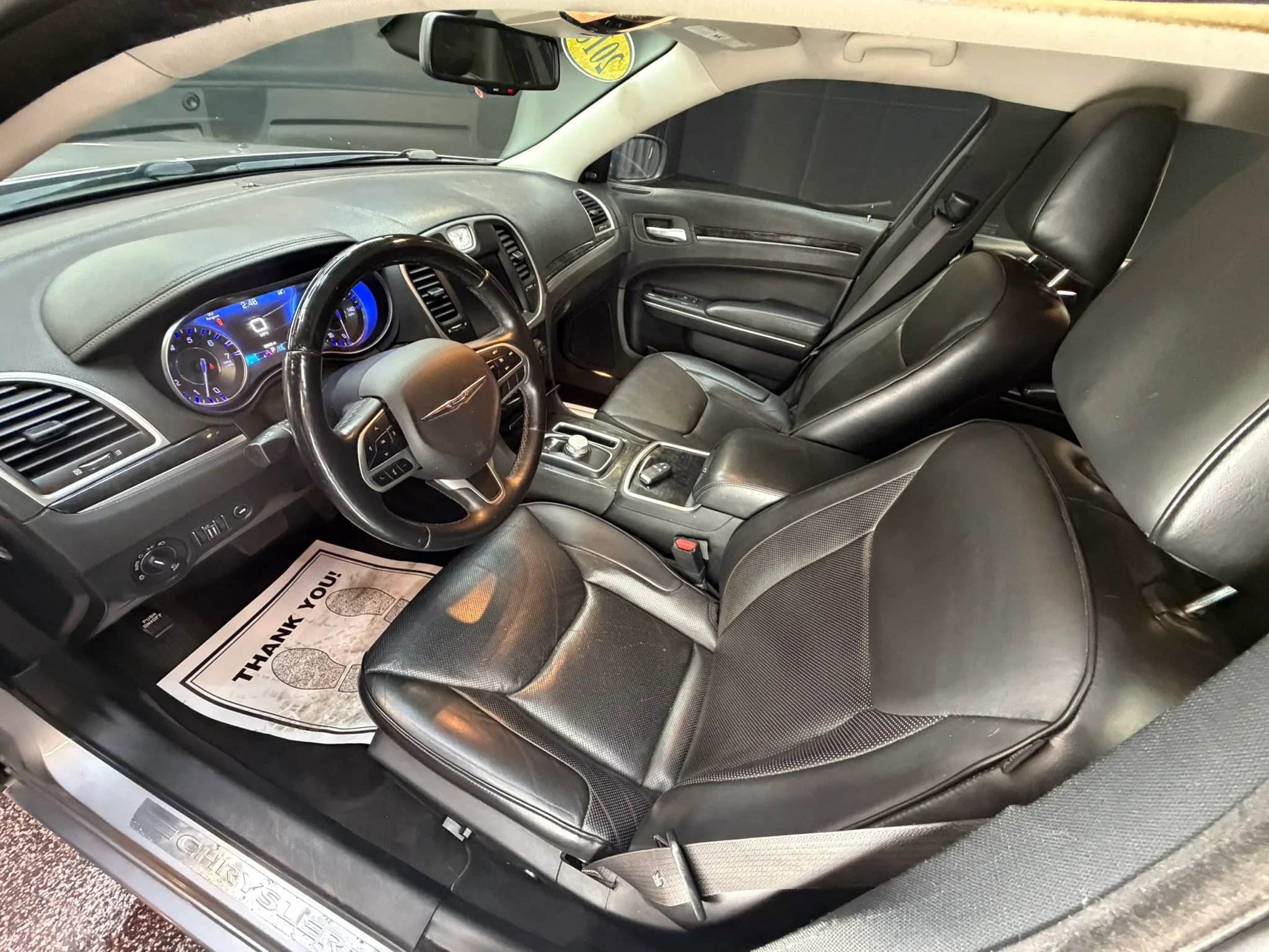 Used 2018 Chrysler 300 Limited RWD image 13