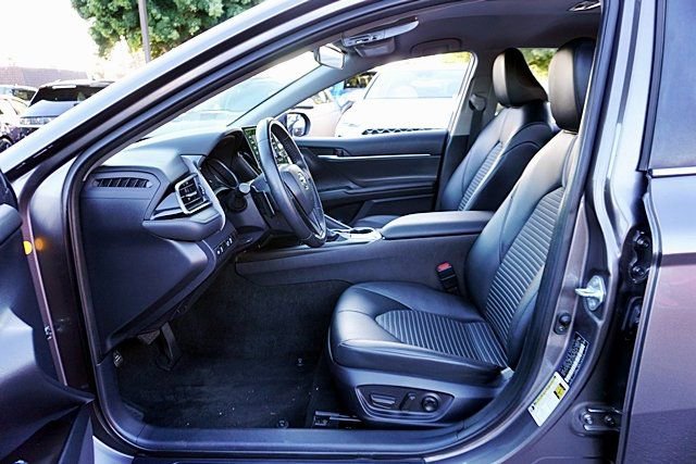 Used 2023 Toyota Camry SE image 13