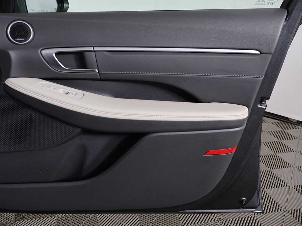Used 2023 Hyundai Sonata Limited FWD image 26