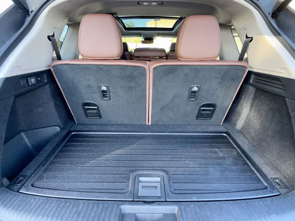 Used 2025 Acura MDX w/ Technology Package FWD image 25