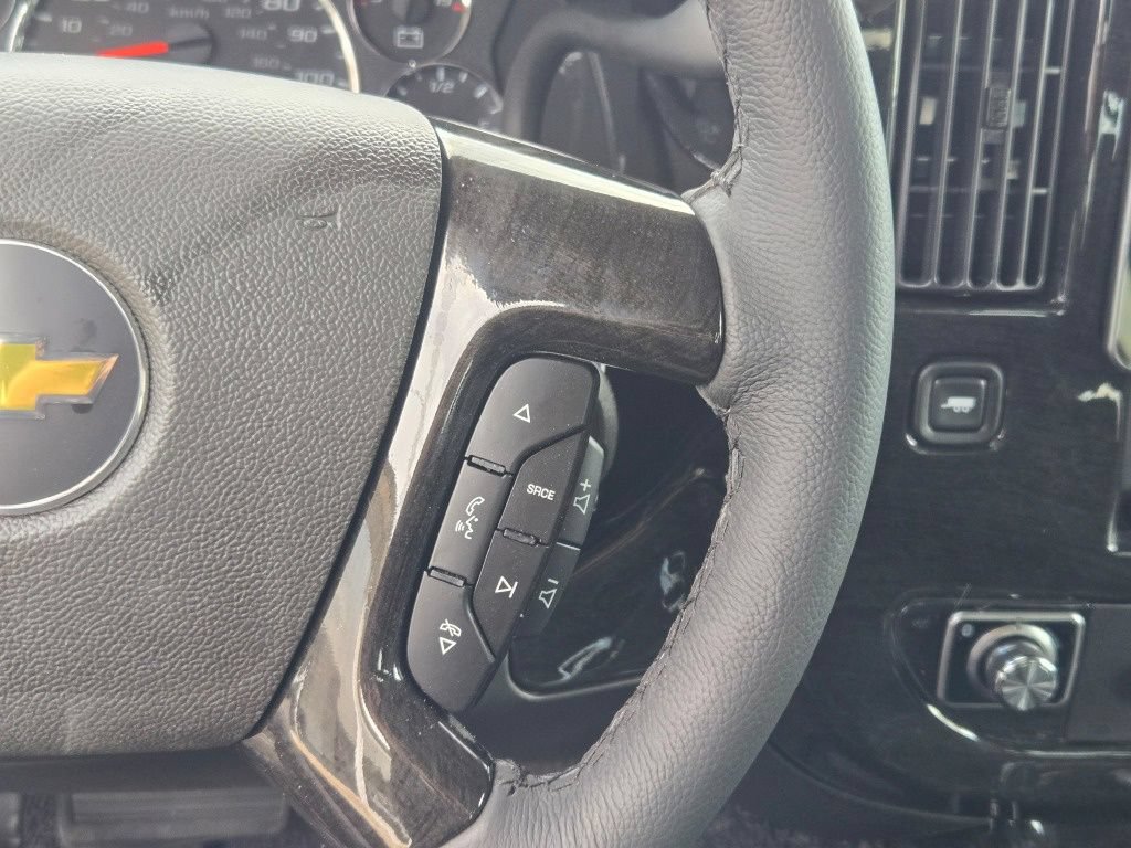 New 2026 Chevrolet Express 2500 w/ Driver Convenience Package RWD image 39
