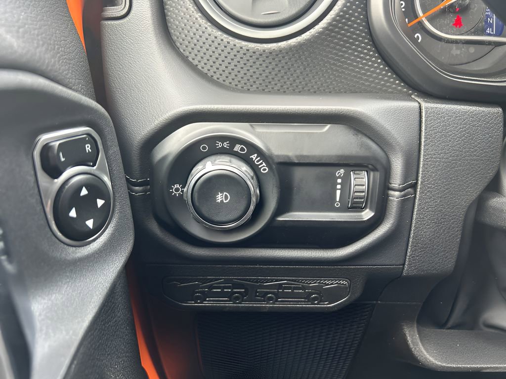 New 2025 Jeep Wrangler Unlimited Rubicon 392 image 17