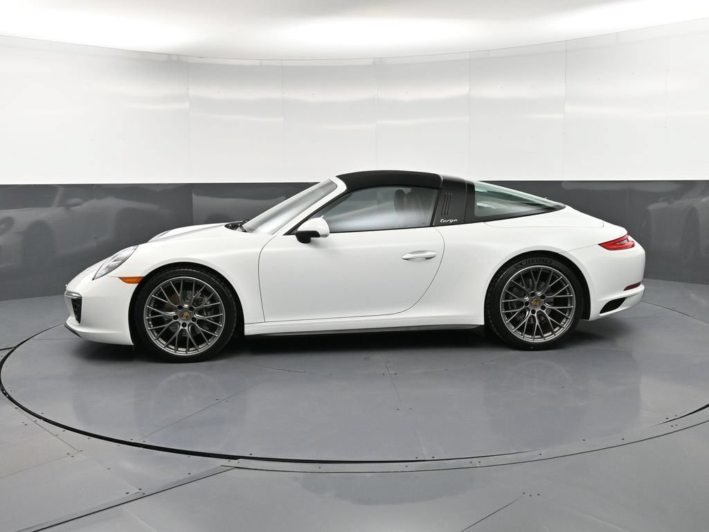 Certified 2019 Porsche 911 Targa 4 AWD/4WD image 2