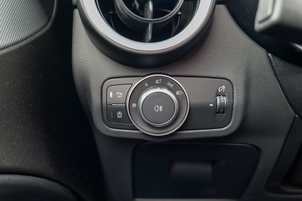 Used 2024 Alfa Romeo Stelvio Ti w/ Performance Driving Package image 55