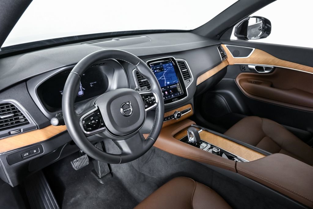 Certified 2024 Volvo XC90 T8 Core image 6