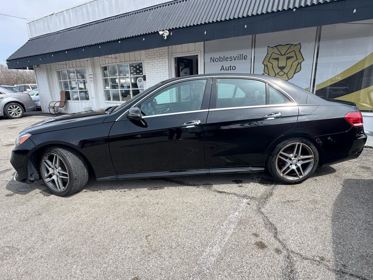 Used 2015 Mercedes-Benz E 350 4MATIC Sedan image 3