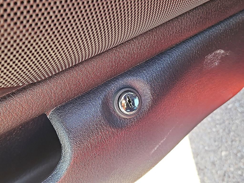 Used 2003 Ford Thunderbird image 15