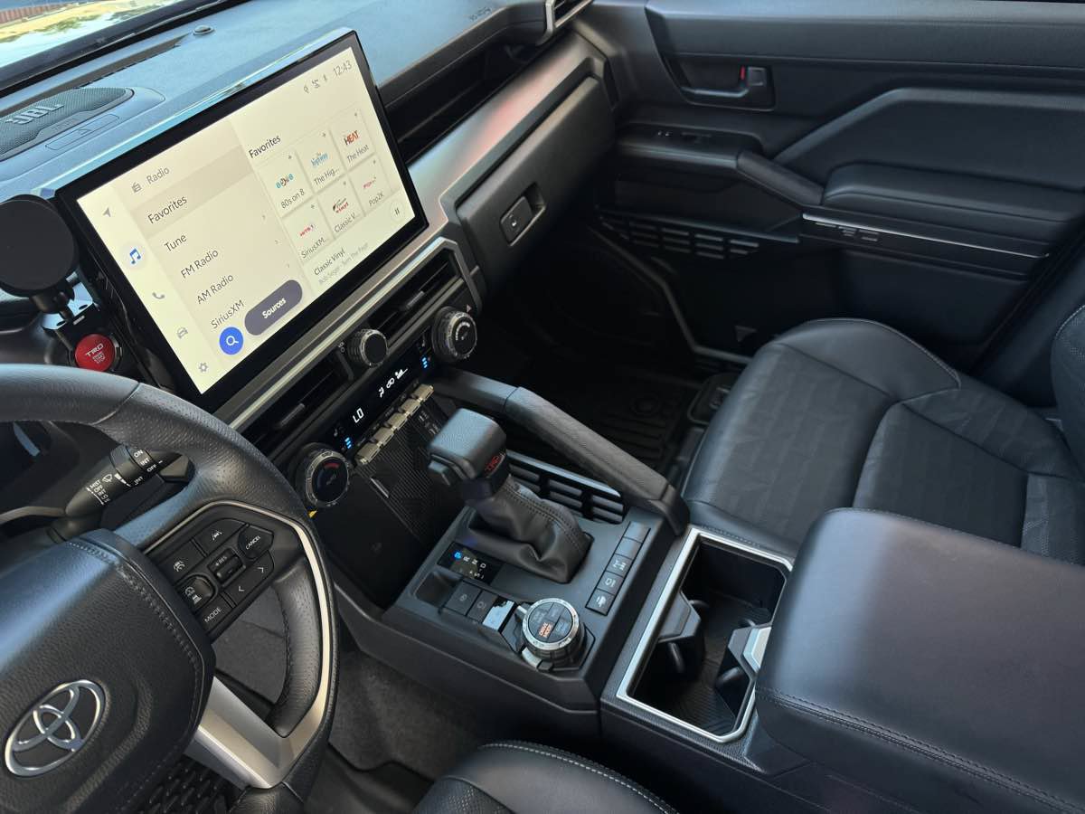 Used 2025 Toyota 4Runner TRD Off-Road Premium w/ Tow Technology Package AWD/4WD image 16