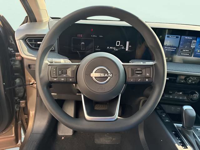 Used 2026 Nissan Kicks SV image 10