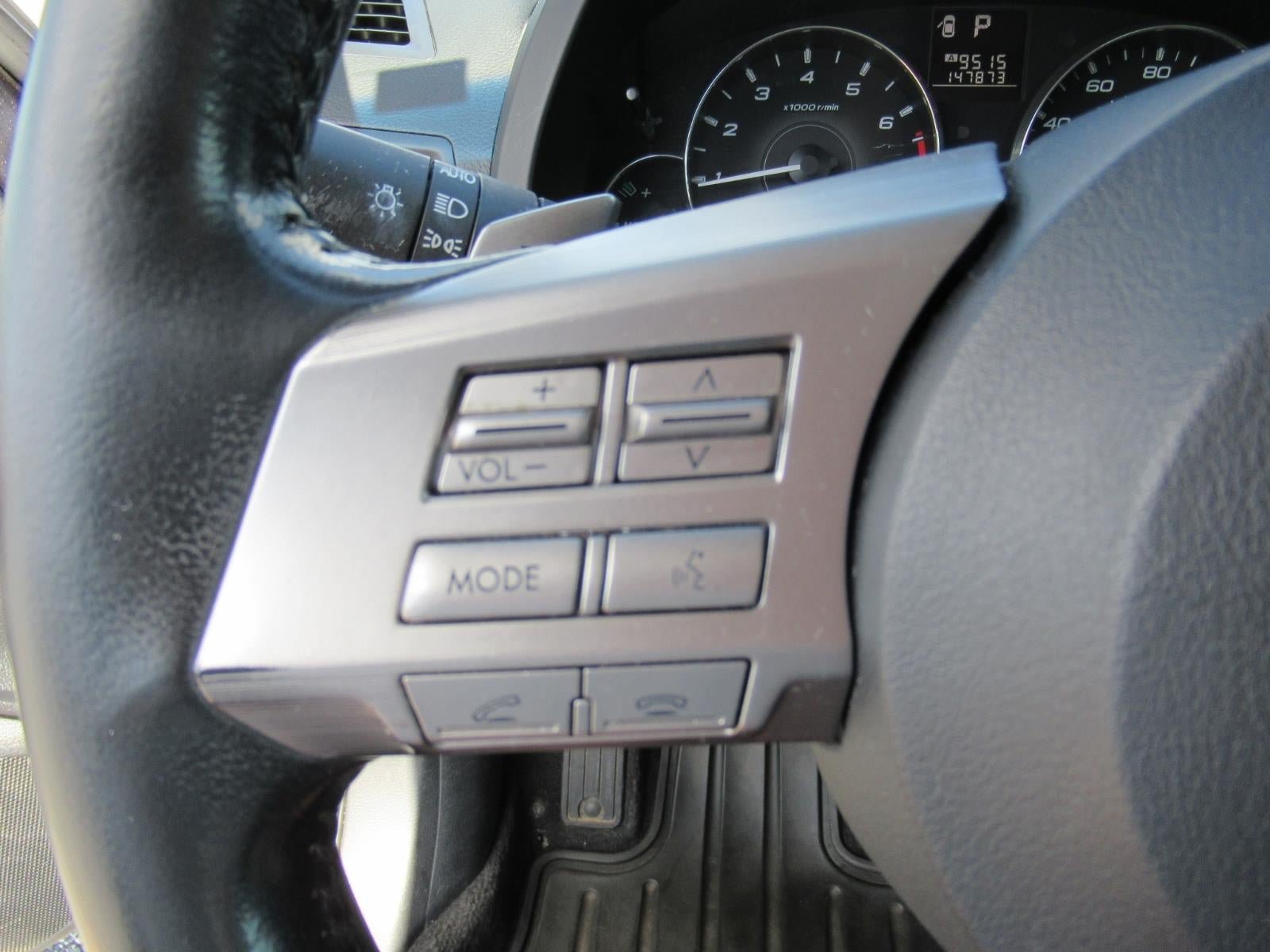 Used 2011 Subaru Outback 2.5i Limited AWD/4WD image 25