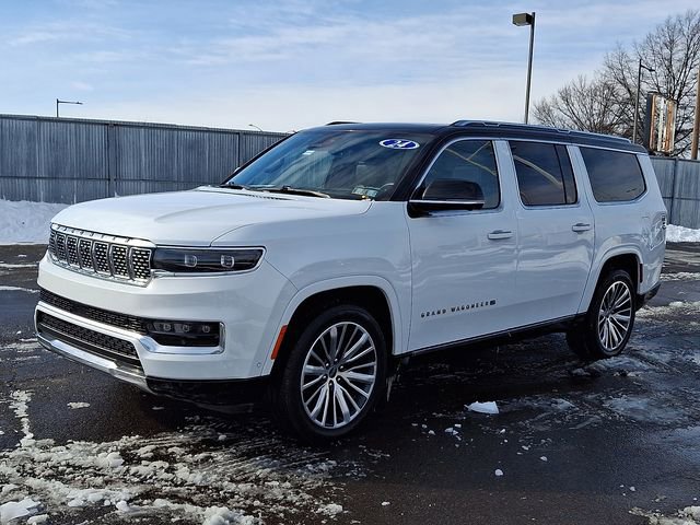 Used 2024 Jeep Grand Wagoneer L Series III image 3