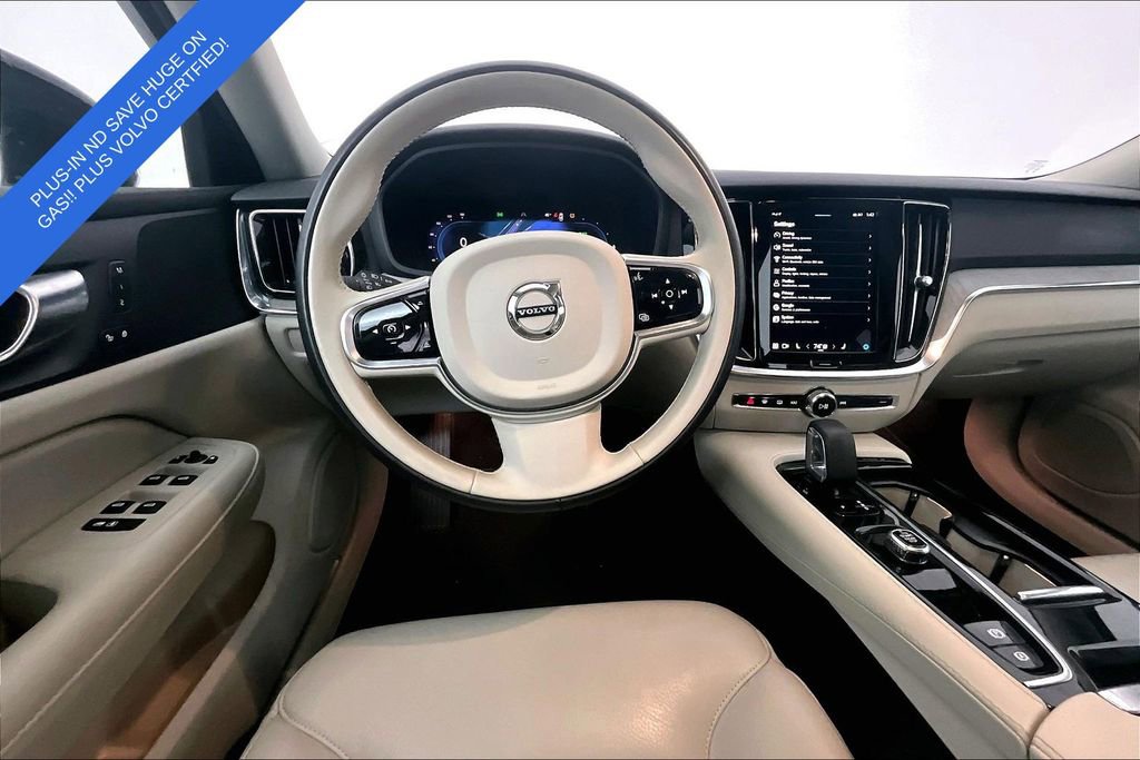 Certified 2025 Volvo S60 T8 Plus AWD/4WD image 8