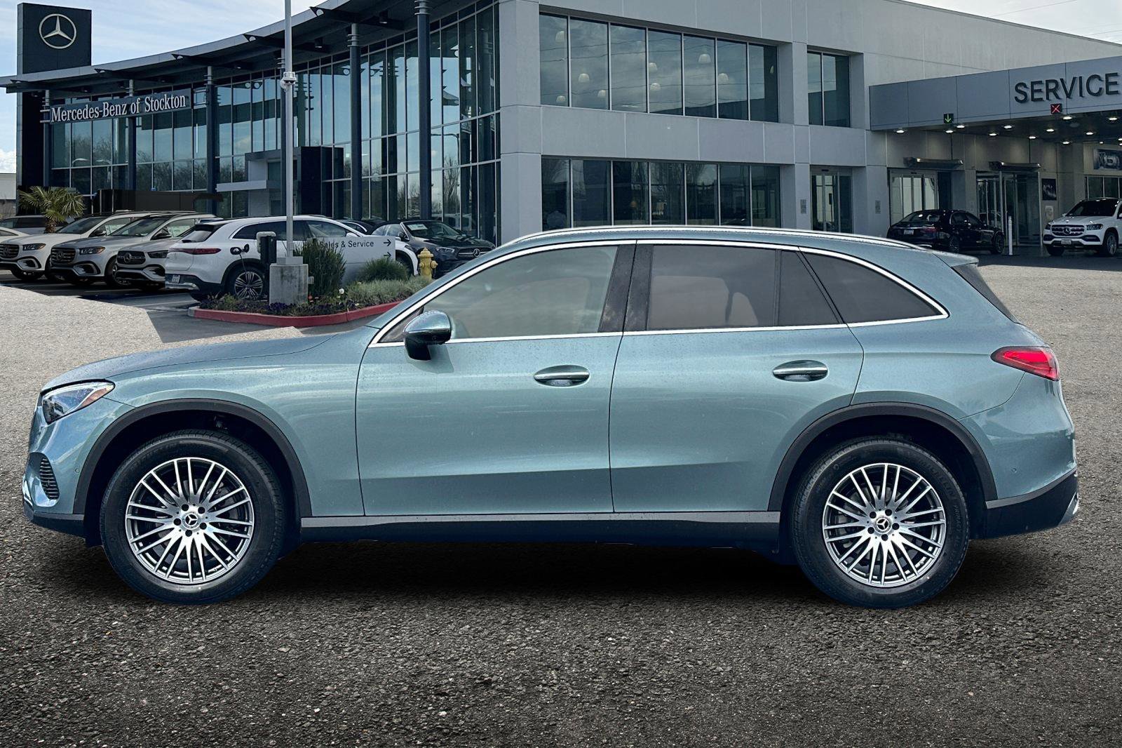 New 2026 Mercedes-Benz GLC 300 4MATIC image 7