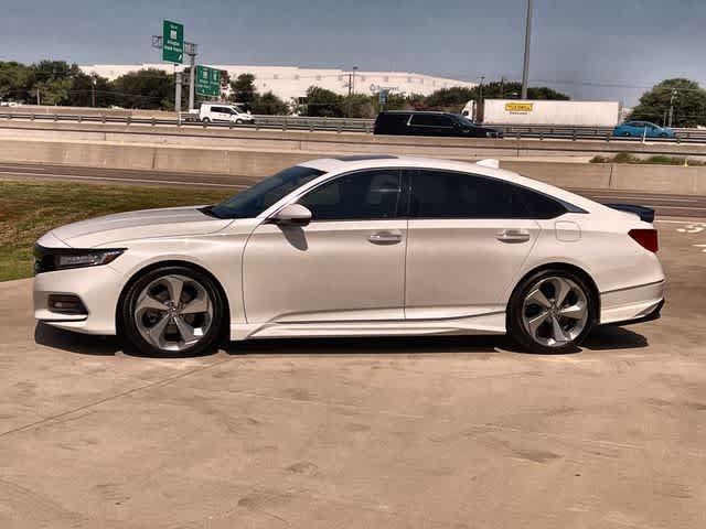 Used 2018 Honda Accord Touring image 4