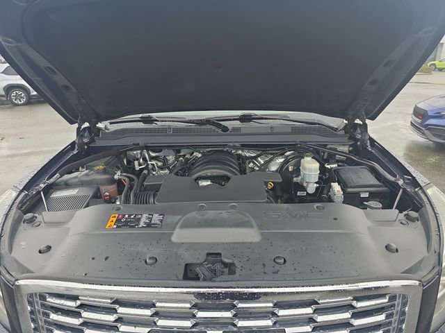 Used 2018 GMC Yukon XL Denali w/ Denali Ultimate Package image 31