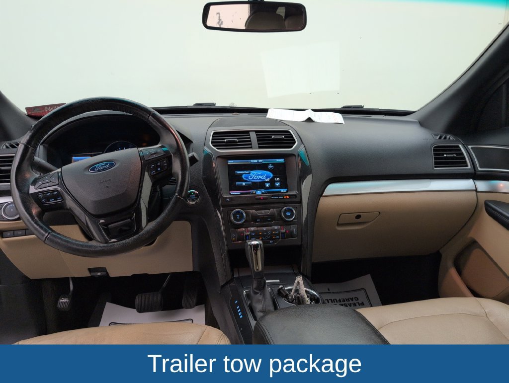 Used 2016 Ford Explorer XLT w/ Equipment Group 202A AWD/4WD image 7