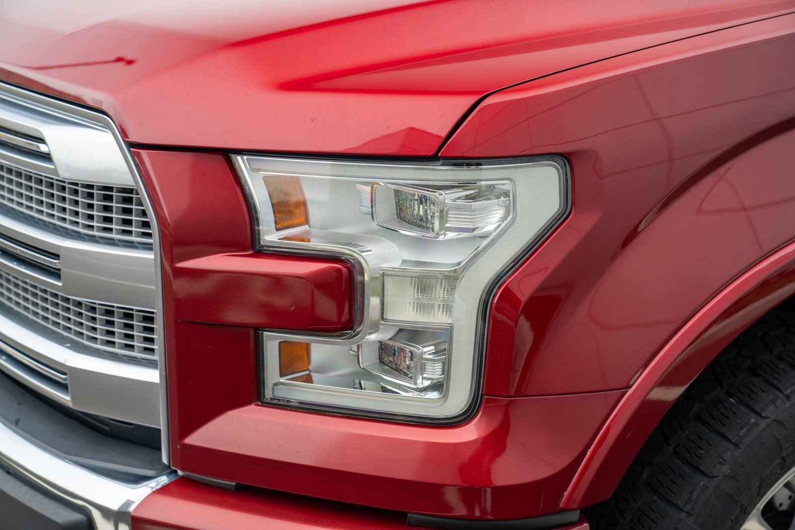 Used 2015 Ford F150 Platinum w/ Technology Package image 28