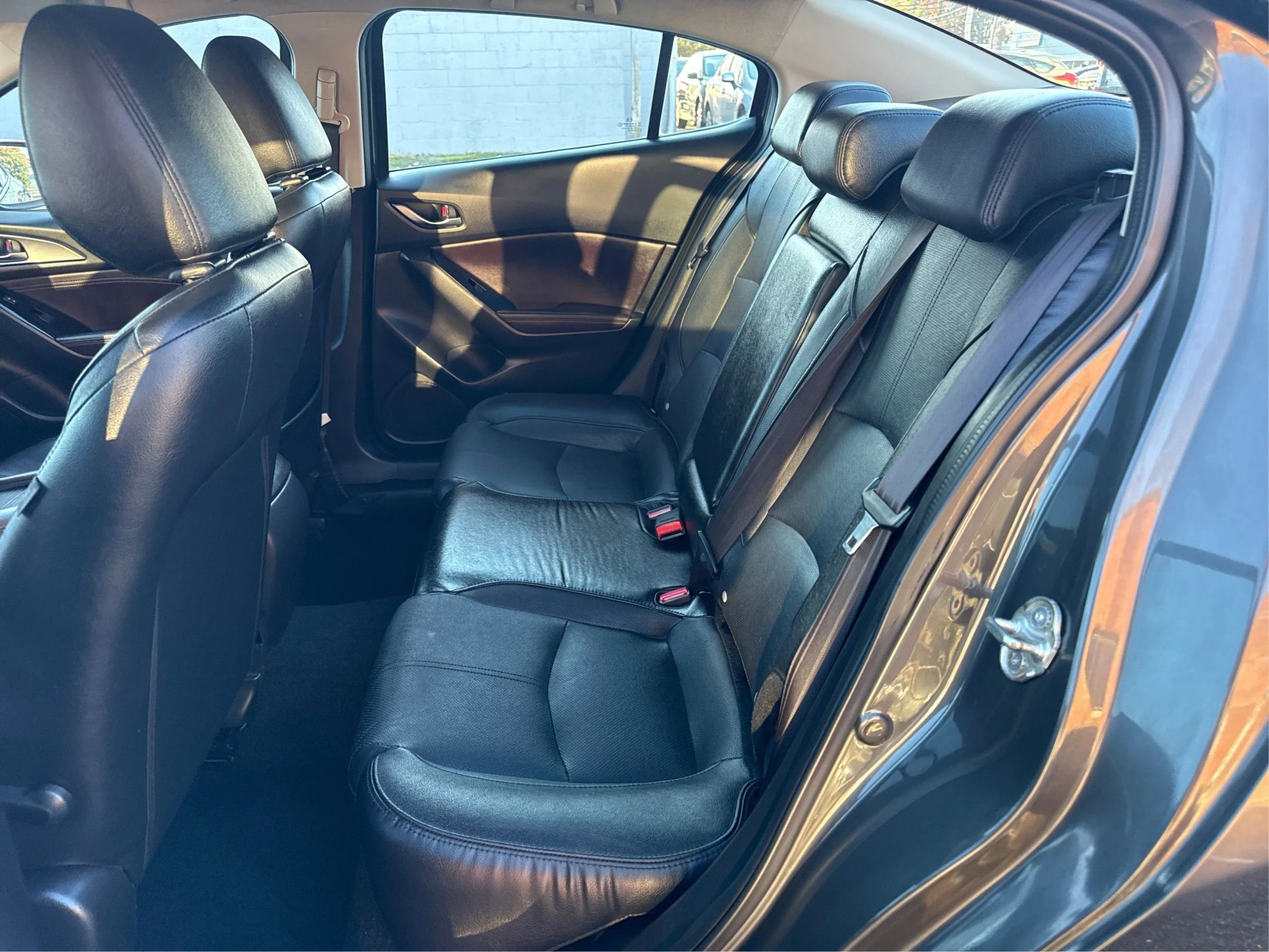 Used 2017 MAZDA MAZDA3 Grand Touring w/ Premium Equipment Package image 13