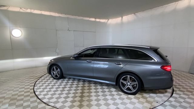 Used 2017 Mercedes-Benz E 400 4MATIC Wagon image 8