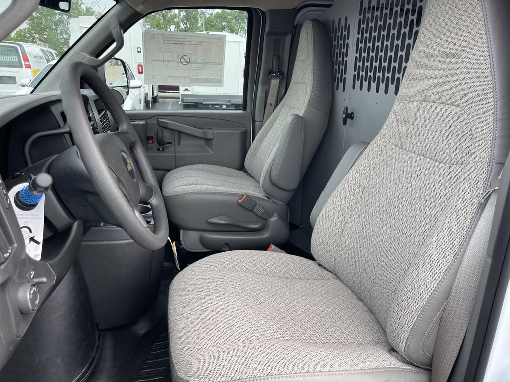 New 2025 Chevrolet Express 2500 w/ Driver Convenience Package RWD image 7