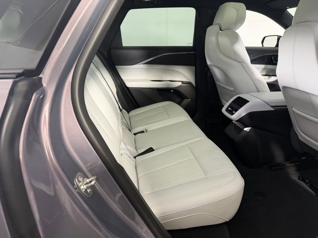 Used 2024 Cadillac Lyriq Sport RWD image 25