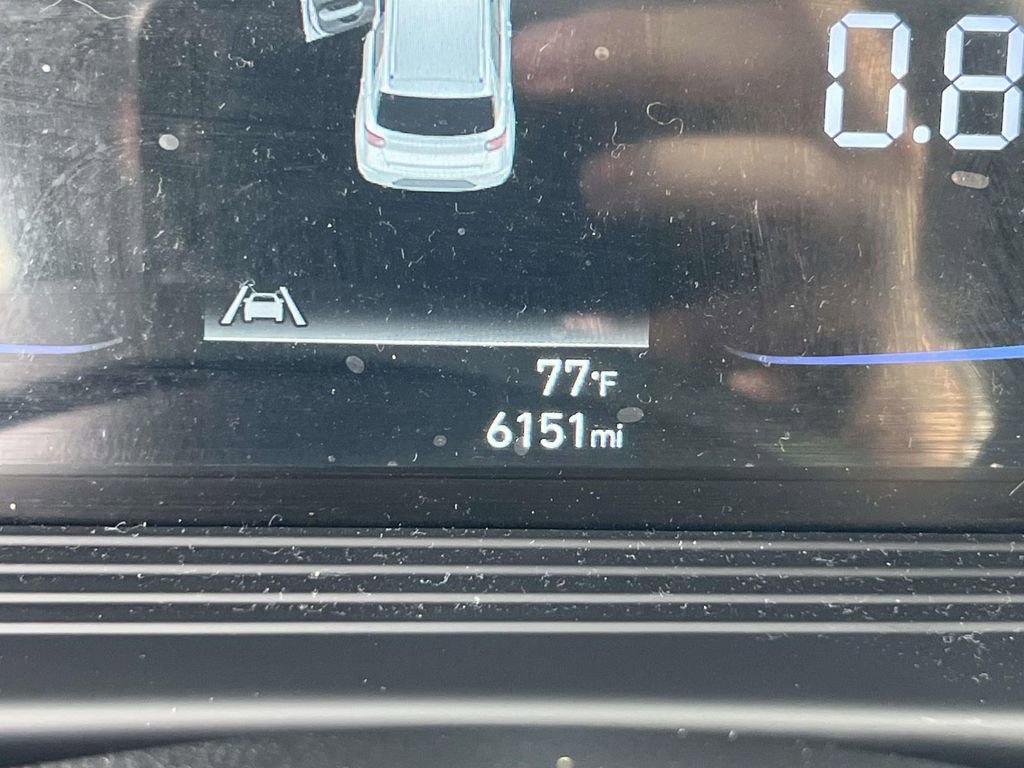 Certified 2025 Hyundai Venue SEL image 27