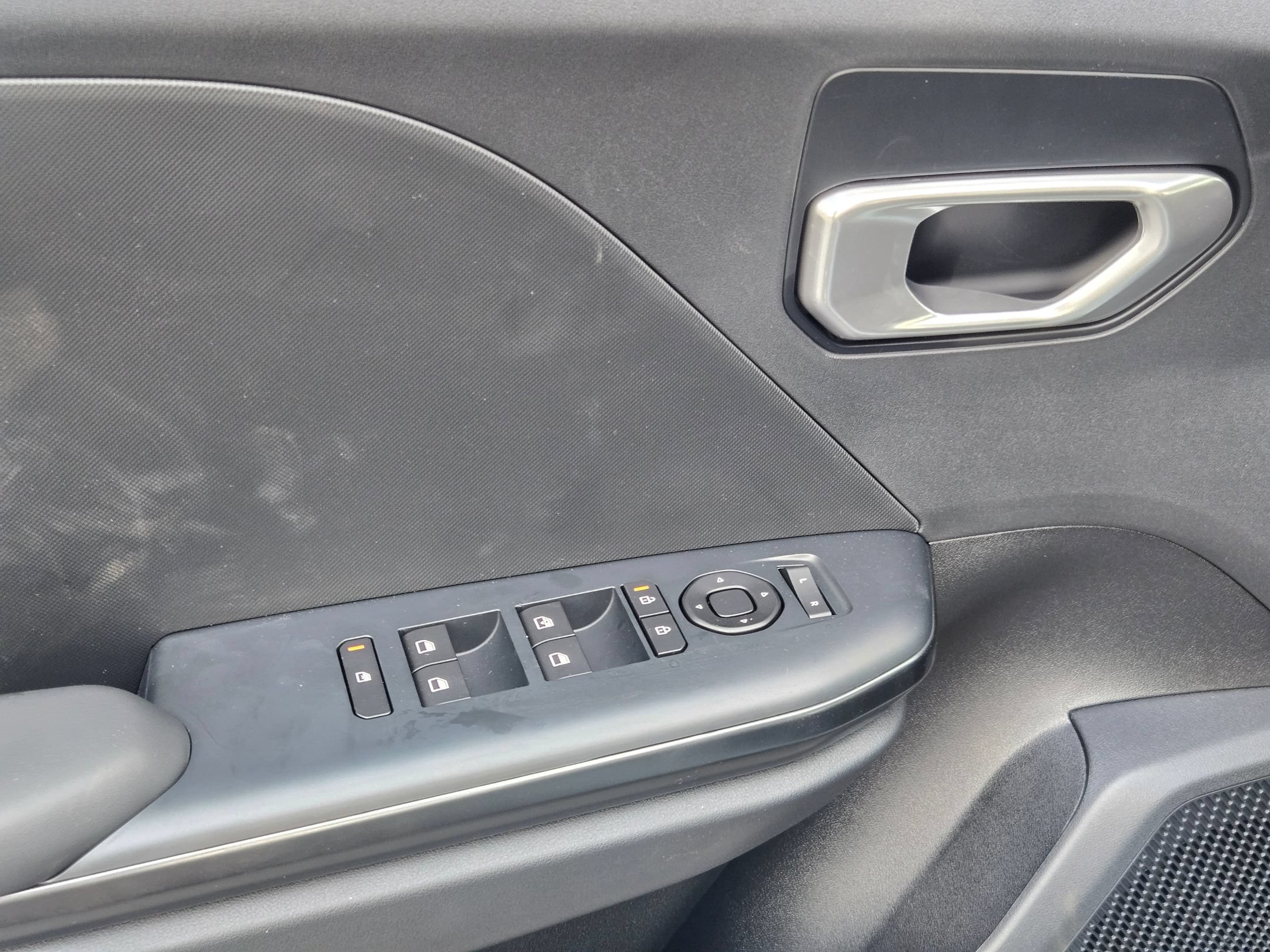 New 2026 Kia K4 FWD image 16