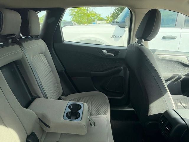 Used 2020 Ford Escape SE FWD image 4