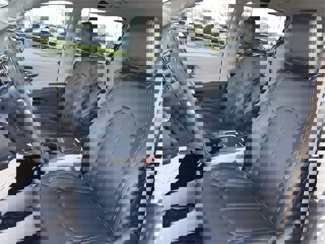 Used 2024 Chrysler Pacifica Touring-L image 23