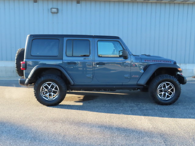 Used 2026 Jeep Wrangler Unlimited Rubicon AWD/4WD image 3