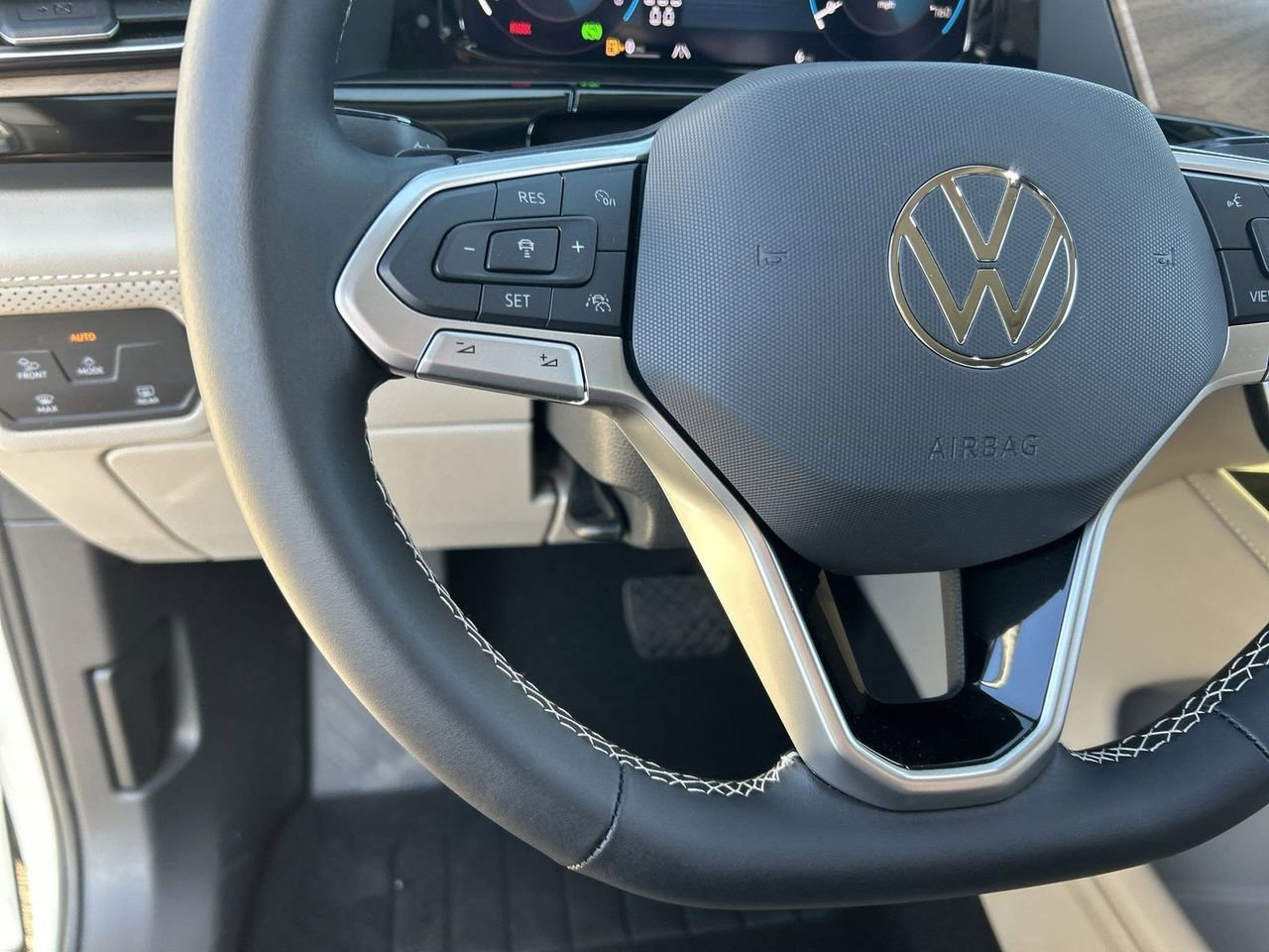 New 2026 Volkswagen Atlas SE image 20