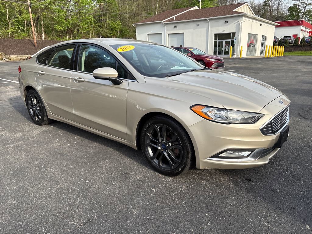 Used 2018 Ford Fusion SE w/ Equipment Group 201A image 7