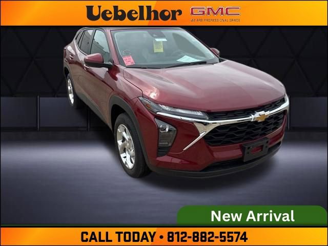 Used 2025 Chevrolet Trax LS w/ LS Convenience Package FWD image 3