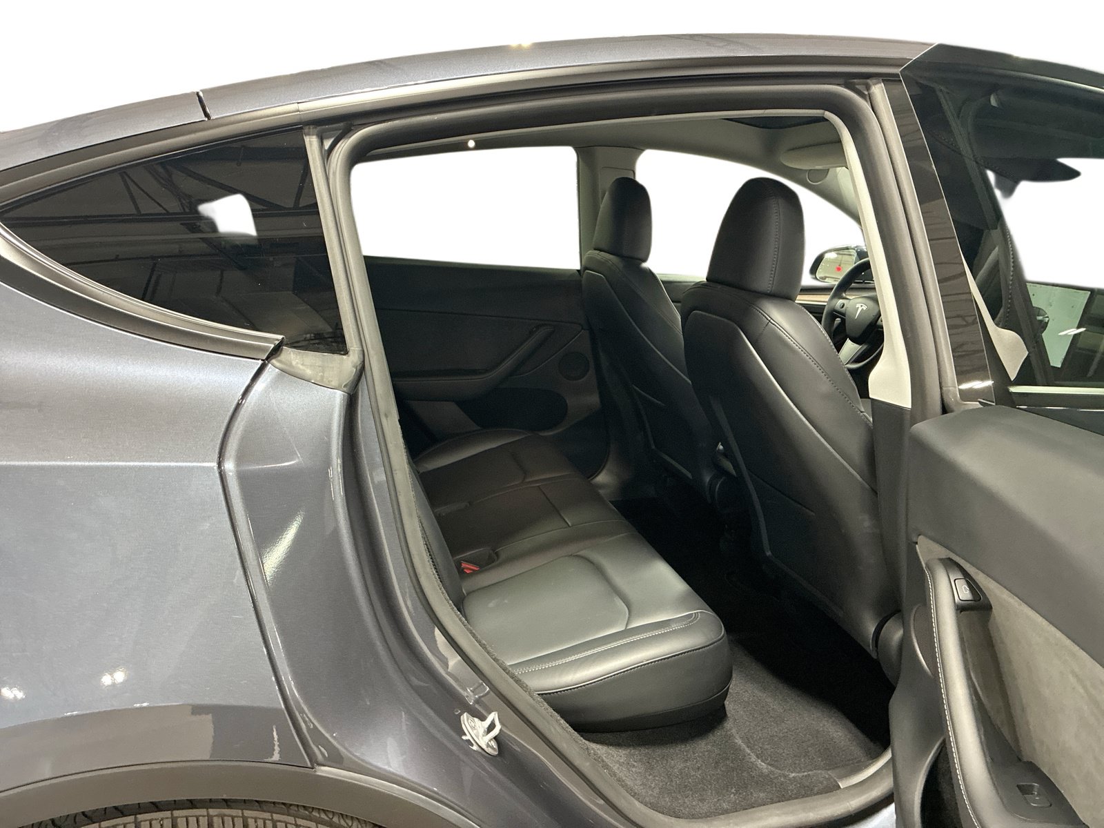 Certified 2023 Tesla Model Y Long Range AWD/4WD image 11