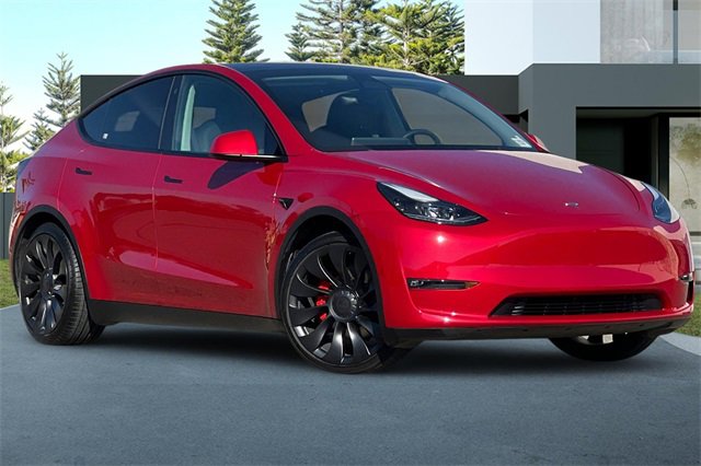 Used 2023 Tesla Model Y Performance image 2