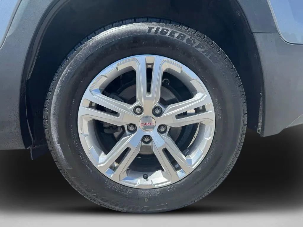 Used 2019 GMC Terrain SLE w/ Driver Convenience Package FWD image 28