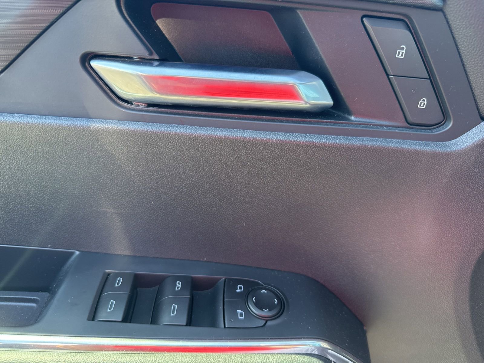 Used 2025 GMC Acadia Elevation image 20